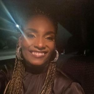 Meet your Posher, Sandra